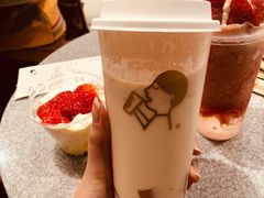 厚牛乳莓莓冻-喜茶(广州中山六路店)