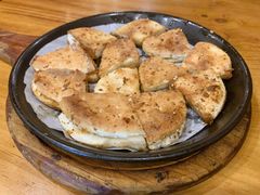 料理烤特色火烧-老东镇啤酒屋海鲜加工·蒸汽海鲜·海鲜烧烤(台东店)