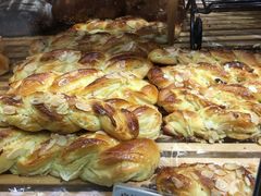 -苹果花园(乳山路店)