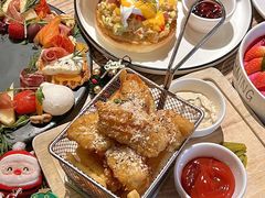 -Common Table · Brunch & Coffee