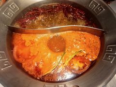 -大芊金重庆串串火锅(南京路店)