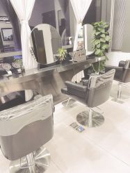 -U·NI SALON 造型