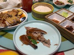 明湖烤鸭-鹊华居·地道鲁菜·海鲜·融合味(大明湖店)