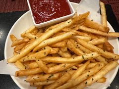 香脆薯条-WOLFGANG PUCK KITCHEN & BAR(迪士尼小镇店)