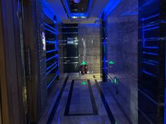 -蓝尊量贩(黄河路店)