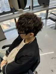 -宫铭烫发染发接发店