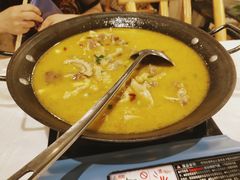 -霄汉牛三鲜湖北砂锅菜(万松园2店)
