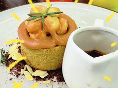 -Chom Cafe and Restaurant