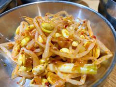 拌黄豆芽-姜虎东白丁烤肉(苏州中心店)