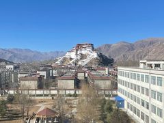 -平措康桑·和牛自助观景餐厅(布达拉宫店)