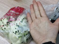 -白玉兰食品(汇联商厦店)