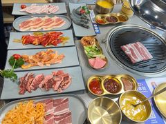 -金会长自助海鲜·烤肉(人民广场店)