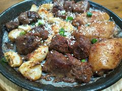 -老东镇啤酒屋海鲜加工·蒸汽海鲜·海鲜烧烤(台东店)