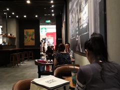 大堂-星巴克(大连柏威年店)