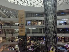 -LuOne凯德晶萃广场(徐家汇路店)