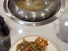 -九妹农家大铁锅东北菜(江湾店)