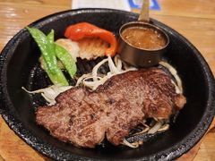 -玛格萝妮比萨屋(四平店)
