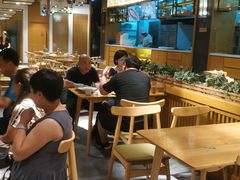 大堂-伊喜饺子·烤鸭(五道口学院路店)