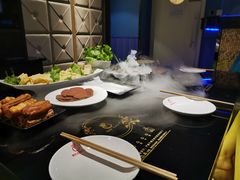 -唯爱KTV聚会餐厅(仙林东城汇店)