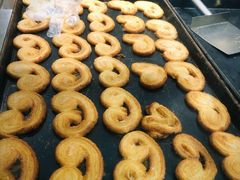 蝴蝶酥-上海哈尔滨食品厂(淮海中路店)