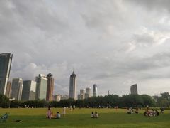 -万绿园