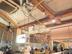 -蜜桃餐厅·伴山(湖滨商业街店)