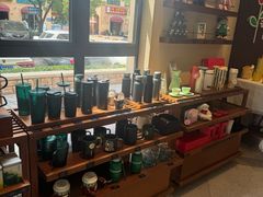 -星巴克(郑州普罗旺世店)