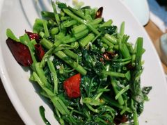 清炒空心菜-胡马八破·川菜小馆(高新万达店)