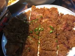 煎酸肉-漳河青花椒鱼头火锅