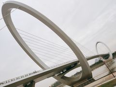 -南京眼步行桥