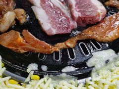 -胡悦里韩式烤肉(芝罘万达广场店)