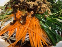 老滇凉米线-老滇山寨•云南特色菜•地方菜•民族风情歌舞表演(金碧店)