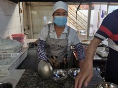 -正宗杨记普洱酸醋米线(总店)
