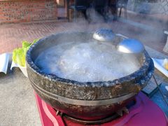 -墨脱石锅椰子鸡•香草鸭•东山羊(大东海店)