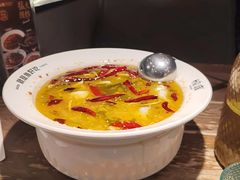 -酸渡·老坛酸菜鱼·现炒下饭菜(港惠新天地店)