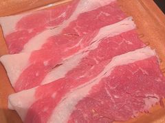 -牛YO寿喜烧·铁板烧和牛火锅自助(市府恒隆店)