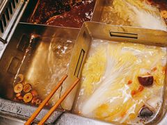 四拼锅底-海底捞火锅(漕宝路店)