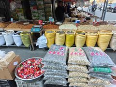 -何庄子阿米玛玛农产品批发市场