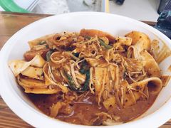 -不起眼麻辣烫凉皮店