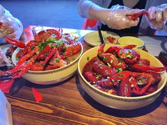 -六弟特色小馆(人民新村店)