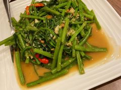 -The Dishes Seafood & Restaurant