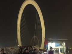 -南京眼步行桥