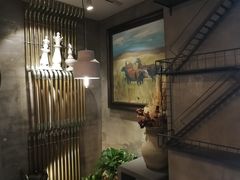 -HIGH FIVE哈福手工汉堡(桂林路店)