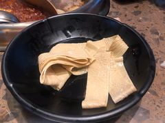 油豆皮-小龙坎老火锅(北京三里屯店)