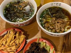 -矮子粉店1985·长沙米粉(湘春路店)