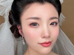 -蓝月摄影化妆美容学校