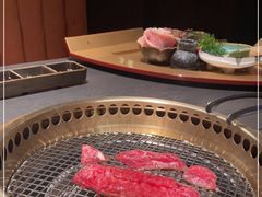 -铭牛烧肉·和牛海鲜自助(高新月牙湖店)