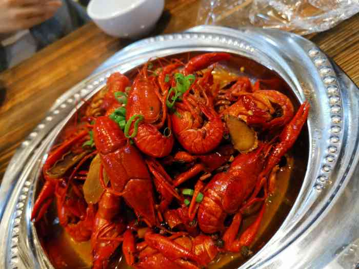 潜江虾王-"99坐标:电子四路中段,记忆中这里原来是.