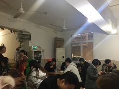 大堂-老字号杨坡红油米线腊汁肉夹馍(东四道巷店)