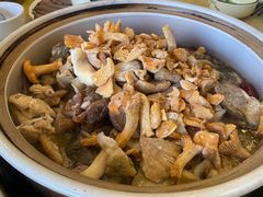 -东巴谷野生菌火锅餐厅